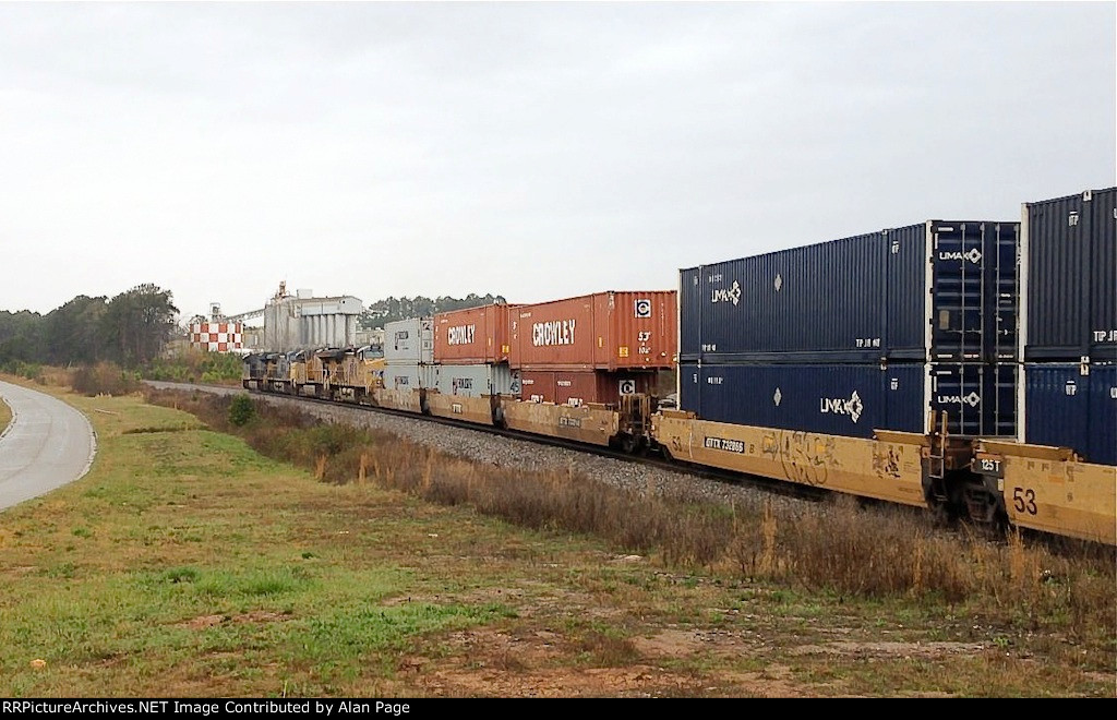 CSX 956 and 245 and UP 7643 and 6031 hustle NB